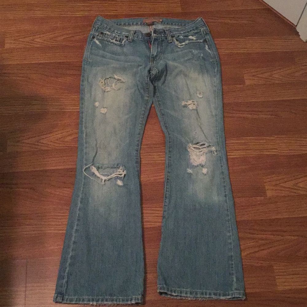 Abercrombie & Fitch distressed jeans